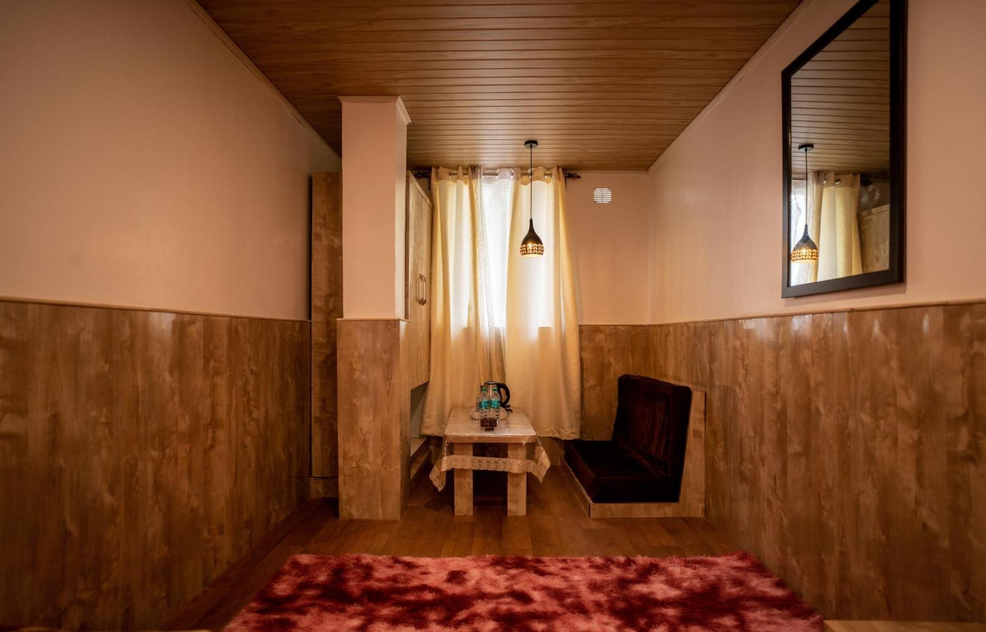 Darjeeling Guest House Deluxe Екстериор снимка