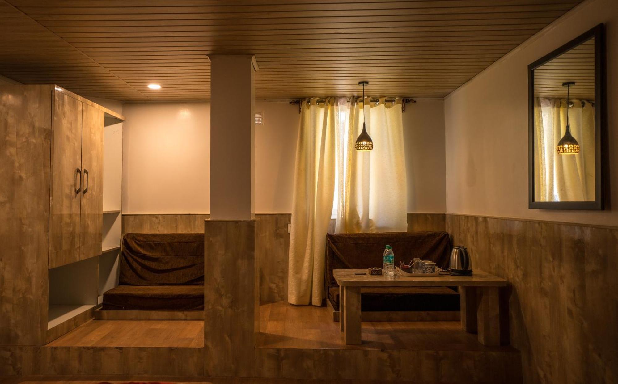 Darjeeling Guest House Deluxe Екстериор снимка