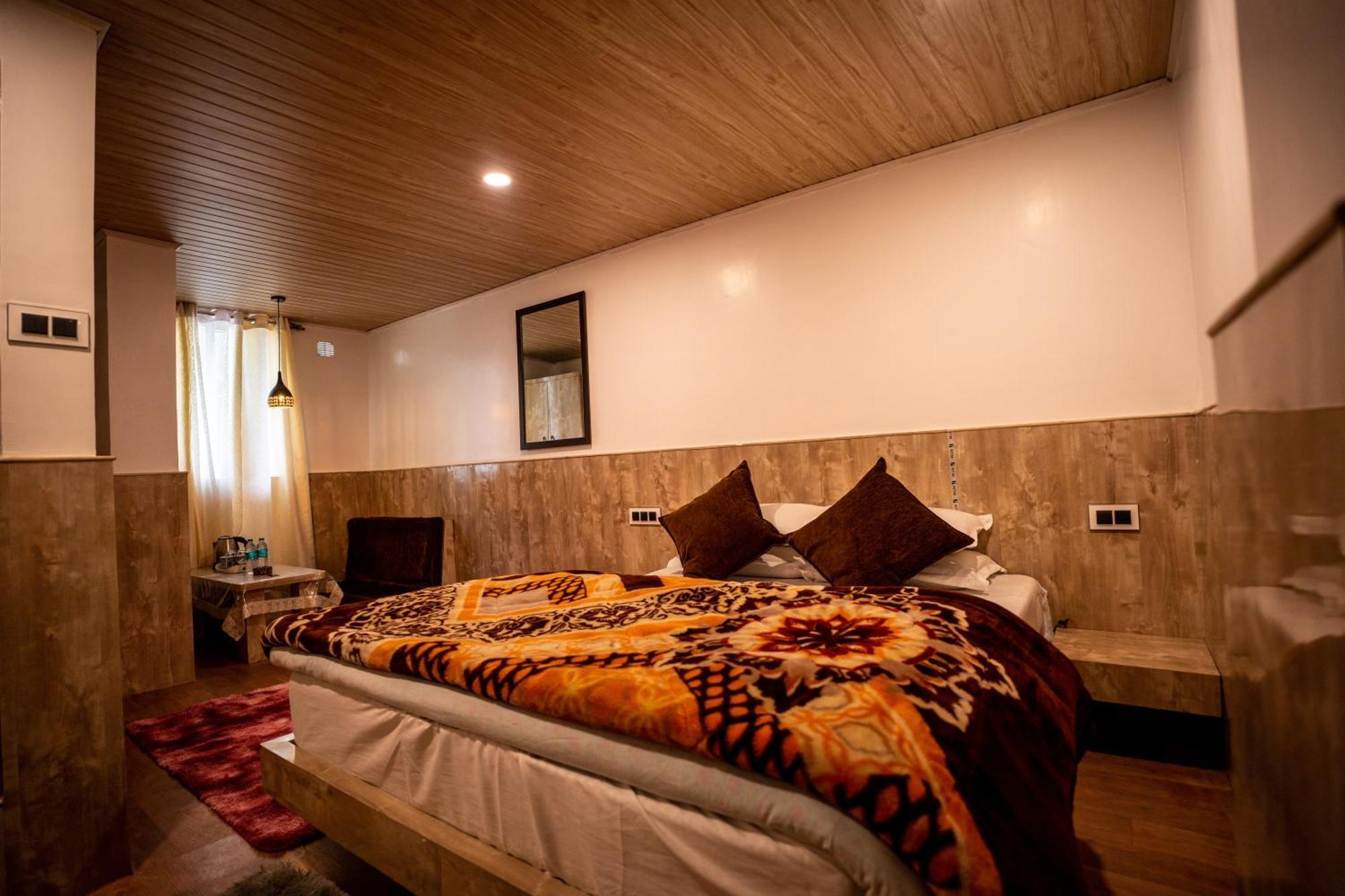 Darjeeling Guest House Deluxe Екстериор снимка